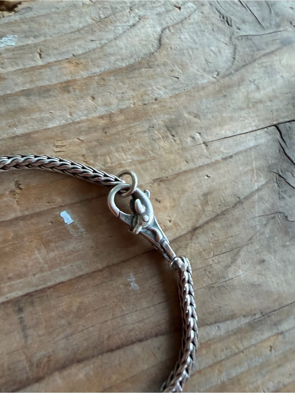 Trollbeads Dolphin clasp snake chain bracelet with 2 LAA stoppers 7.25 in. 925. - Picture 2 of 2